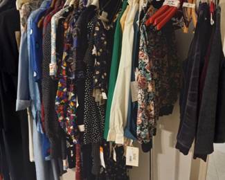 Items Located In The 1st Bedroom ( MASTER)