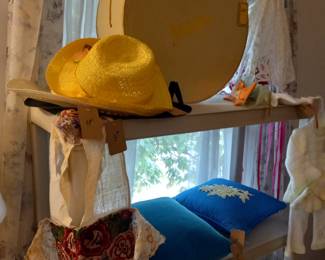 Items Located In the 3rd Bedroom