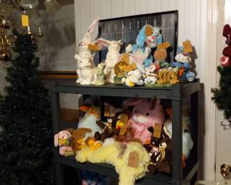 Items Located In The Lower Level Christmas ~ Holiday ~ Billiards Room