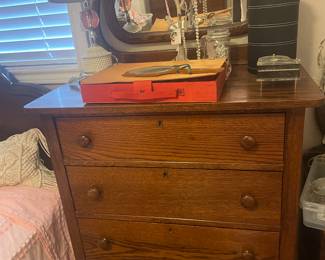 Antique chest of drawers and matching mirror