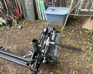 Wheel chair lift