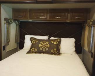 King size bed with lots of storage & TV