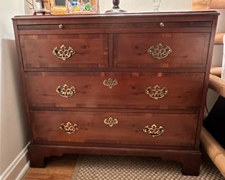 Vintage Hekman Yew wood gentleman’s dresser