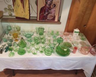 Great collection of green glass - some uranium