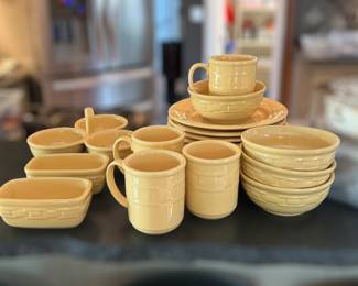 Longaberger "Woven Traditions" butternut yellow