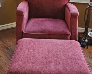 Cozy chair & ottoman 