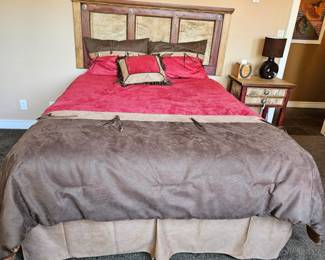 H & H Design queen bedding