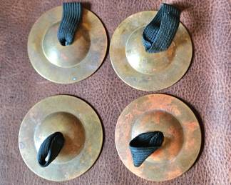 Vintage finger cymbals' 