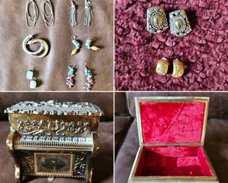 Earrings & jewelry/music boxes