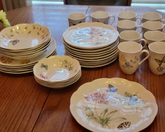 Lenox Butterfly Meadow dinnerware set