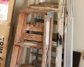 Assorted step ladders 