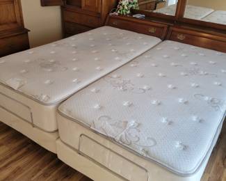 Tempur-pedic Adjustable bed