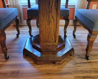 Pedestal dining table 