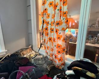 stylish purses and accessories