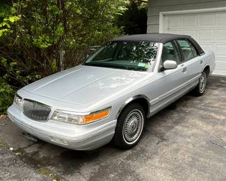 1997 Mercury Grand Marquise with low mileage