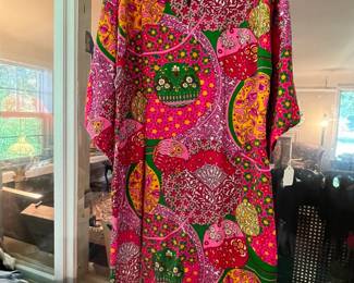 pop woman's clothing