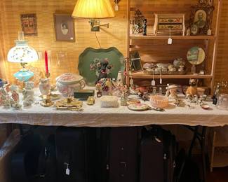 porcelain boxes and vanity items