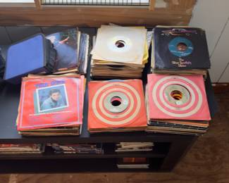 45’s CD DvDs
