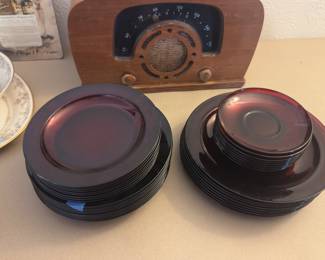 Ruby Glass Set 8 pc setting 