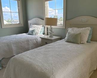 Matching Twins with 2 matching chest of drawers