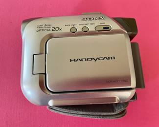 Handycam