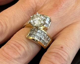 7.04 cttw Diamond & 18K Gold Ring