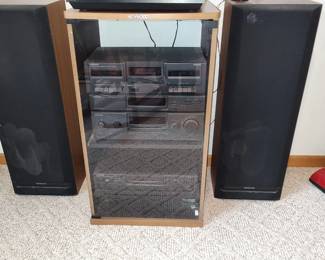 KENWOOD STERO CASSETTE DECK, AM/FM STEREO RECEIVER, MULTIPLE COMPACT DISK PLAYER, 2 SPEACKERS $200.00