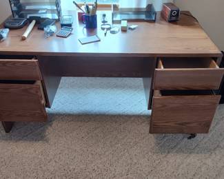 DESK $30.00
