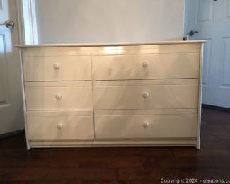 Classic White Wood Veneer Dresser