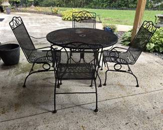 Vintage Wrought Iron Patio Set Table and 4 Chairs