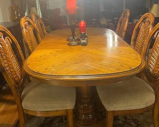 Dining table with six chairs 