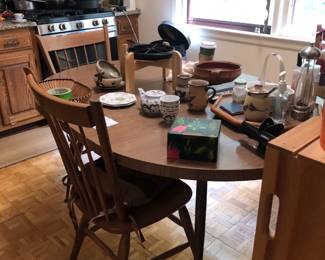 kitchen table and chairs, kitchen items