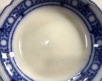 Round flow blue bowl/dish.