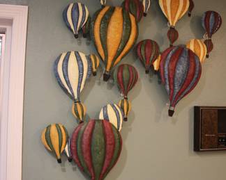 Balloon sculpture wall art
