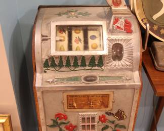 Vintage Mills 5 cent one arm bandit