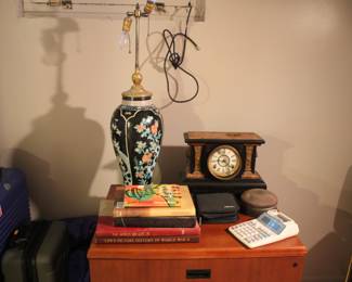 Vintage mantle clock