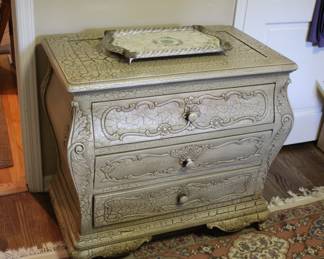 Crackle finish small dresser