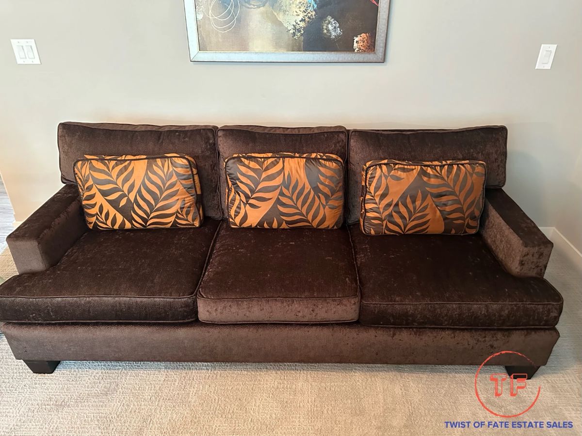 WATERFORD ESTATE SALE in Bennington, NE starts on 9/14/2024