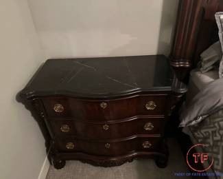 BERNHARDT Grand Savannah Bedroom Furniture Set with King Size Post Bed