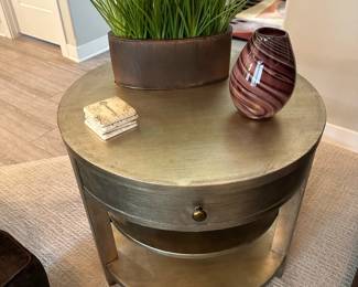 HOOKER Furniture Sanctuary Round Lamp Table with Drawer