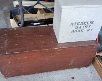 Sm blanket box, dairy milk box