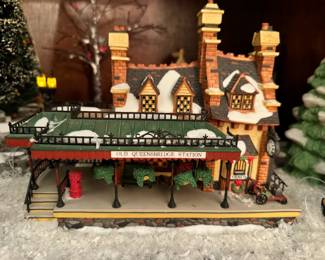 OLD QUEENSBRIDGE STATION DEPT 56