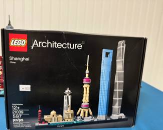 LEGO $23019 SHAMGHAI UNOPENED