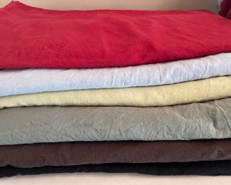 Queen size Italian Linoto linen flat & fitted queen sheets and pillow cases