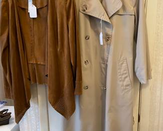 SELECTION OF IN STYLE CLOTHES