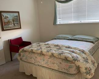 QUEEN SIZE  BED