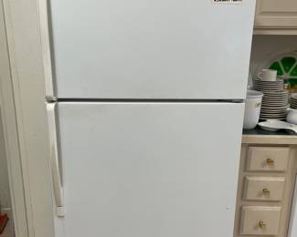 WHIRLPOOL FRIDGE