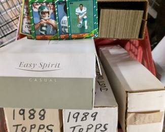 Mixed Sports / Football Cards