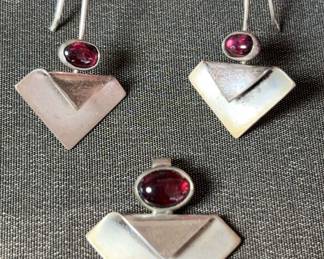 Art Deco Style Earrings Pendant