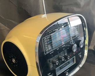 Space Age Model TCM 5500 Solid State 8 Track Stereo Multiband Radio from Audiola Sakura, 1970s